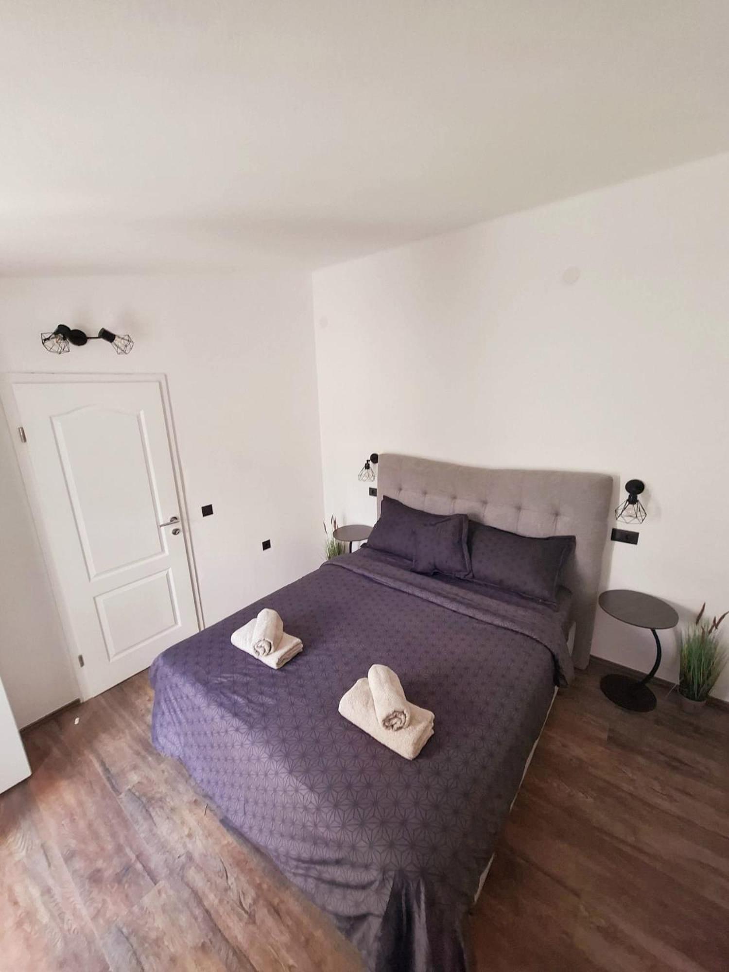 普利莫顿Apartman Simun公寓 外观 照片